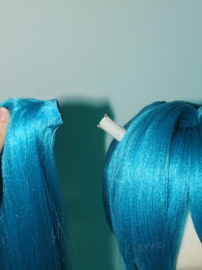 Hatsune Miku Basic version (turquoise)